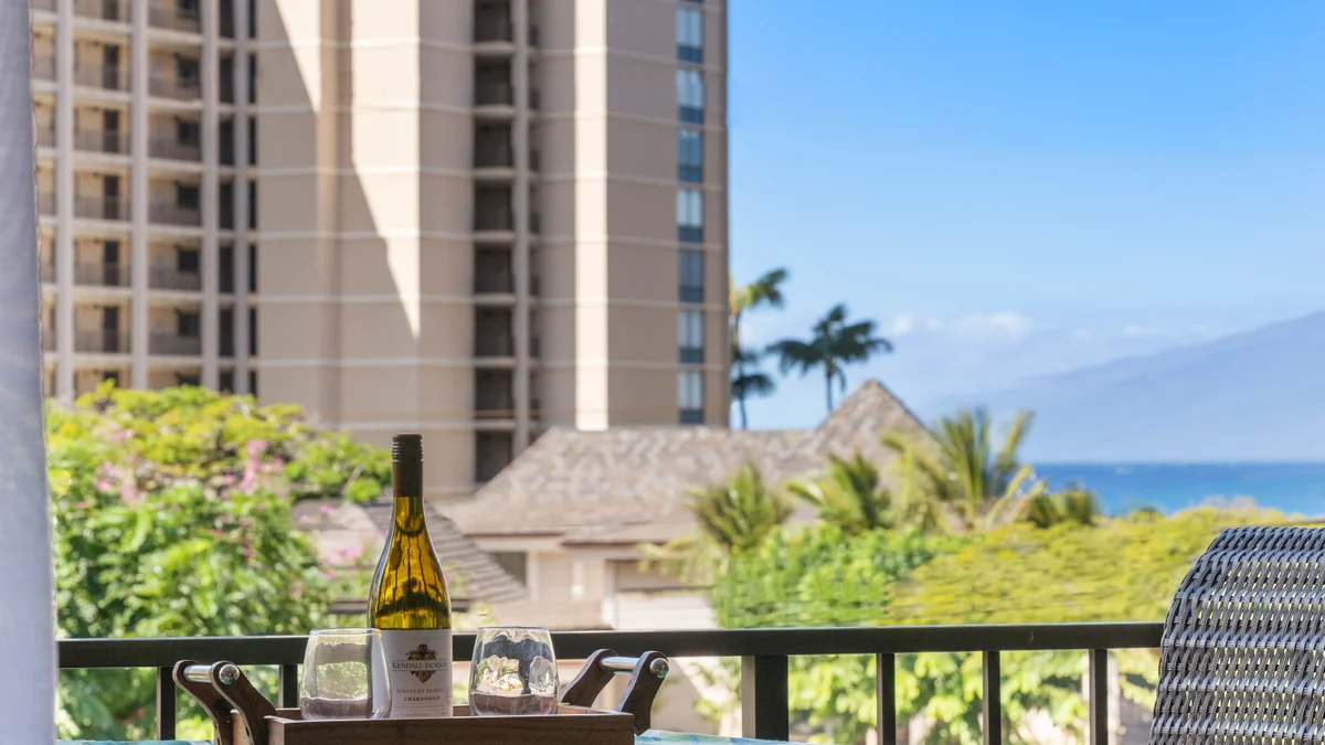 .Kahana Manor 205
