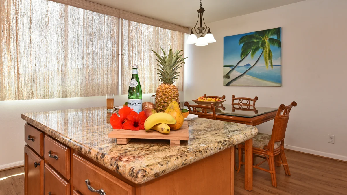 Royal Kahana 1020