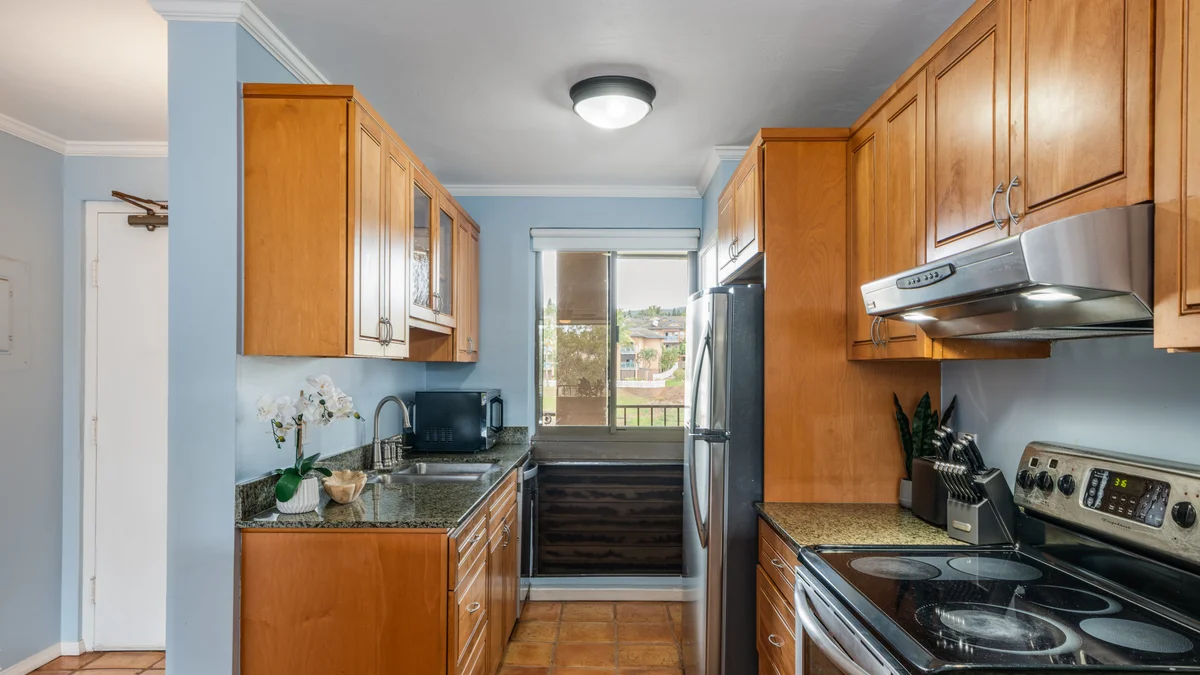 Kahana Manor 608