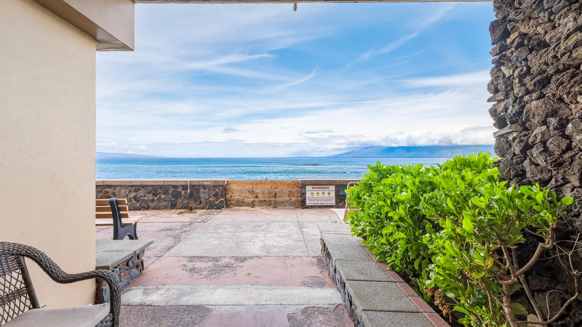 Maui Kai 903