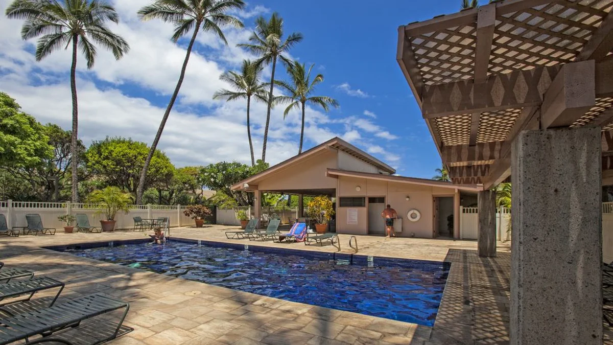 Kihei Akahi C303