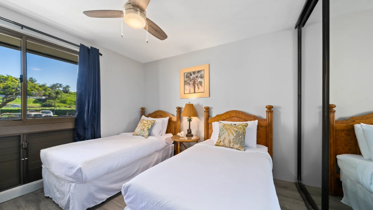 .Kahana Manor 205
