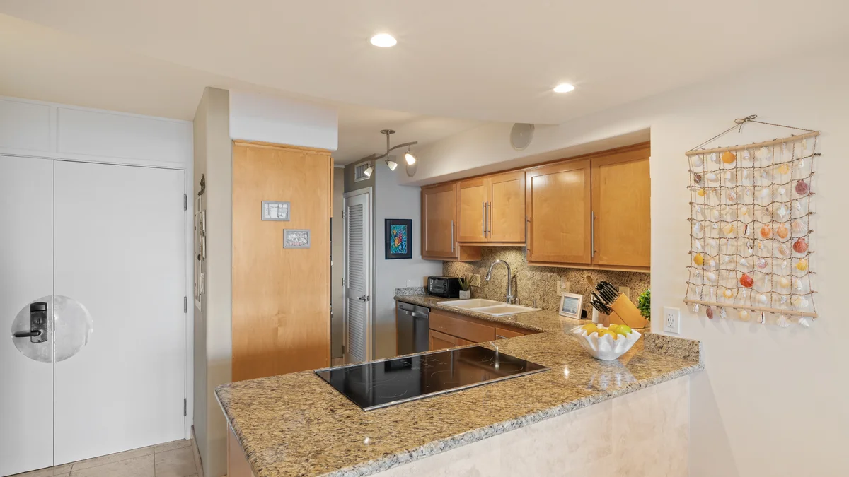 Kahana Villa E706