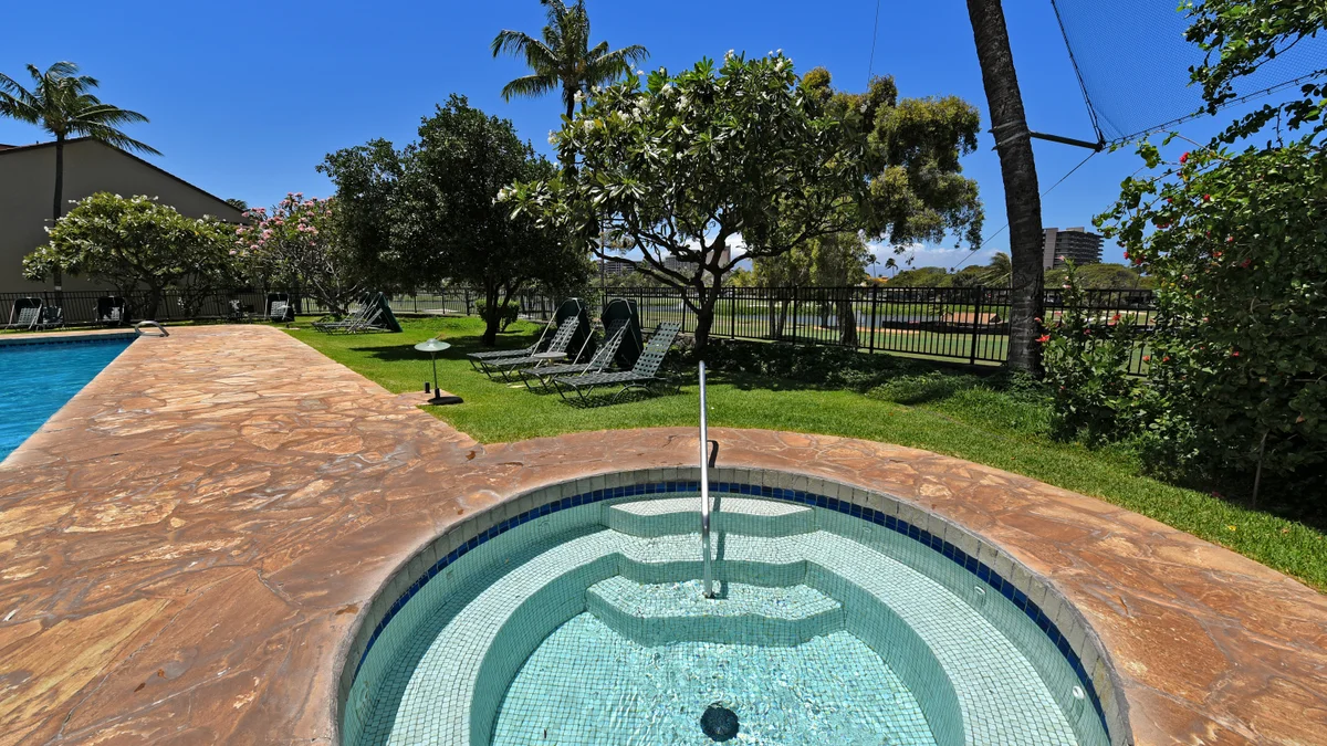 Kaanapali Royal D302