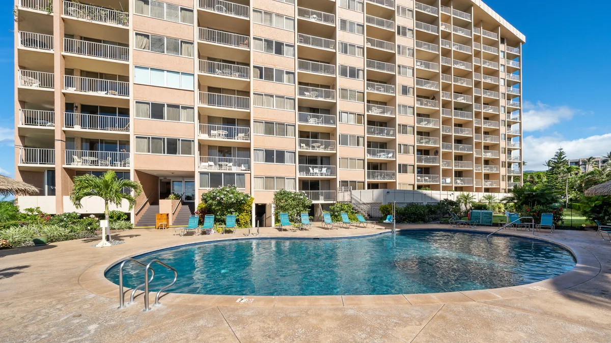 Royal Kahana 909