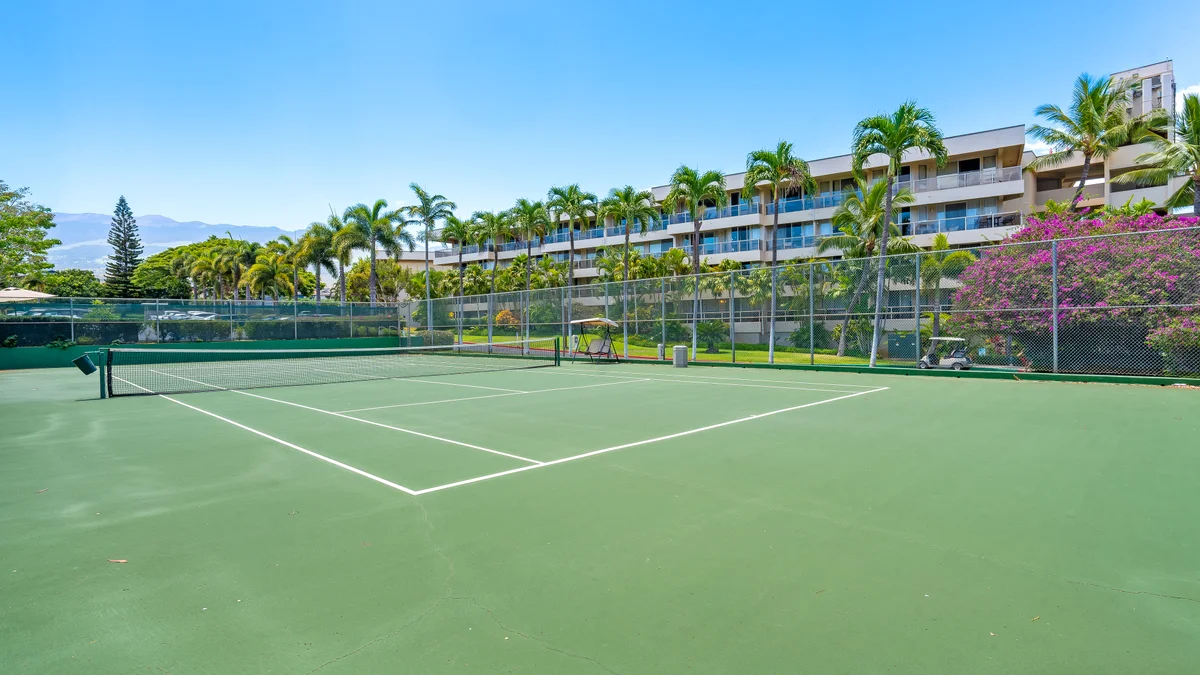 Maui Banyan P301