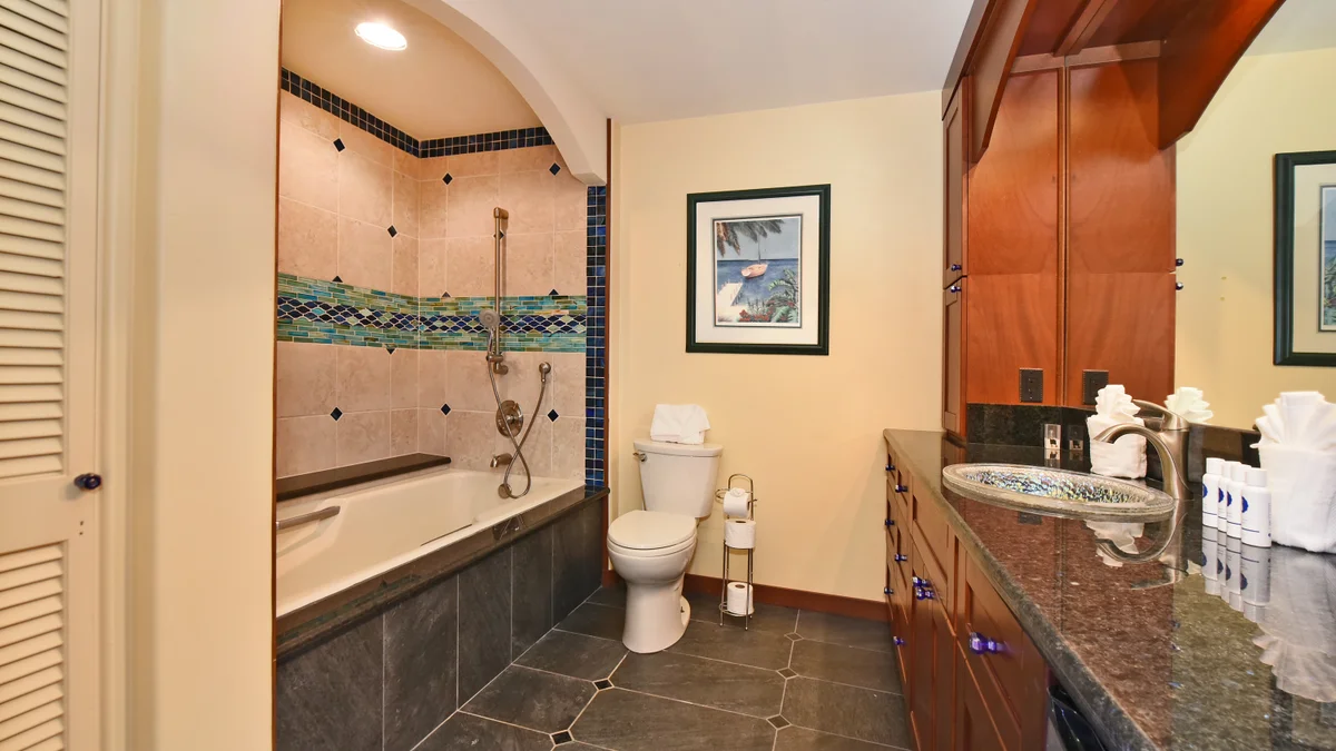 Kaanapali Royal D302
