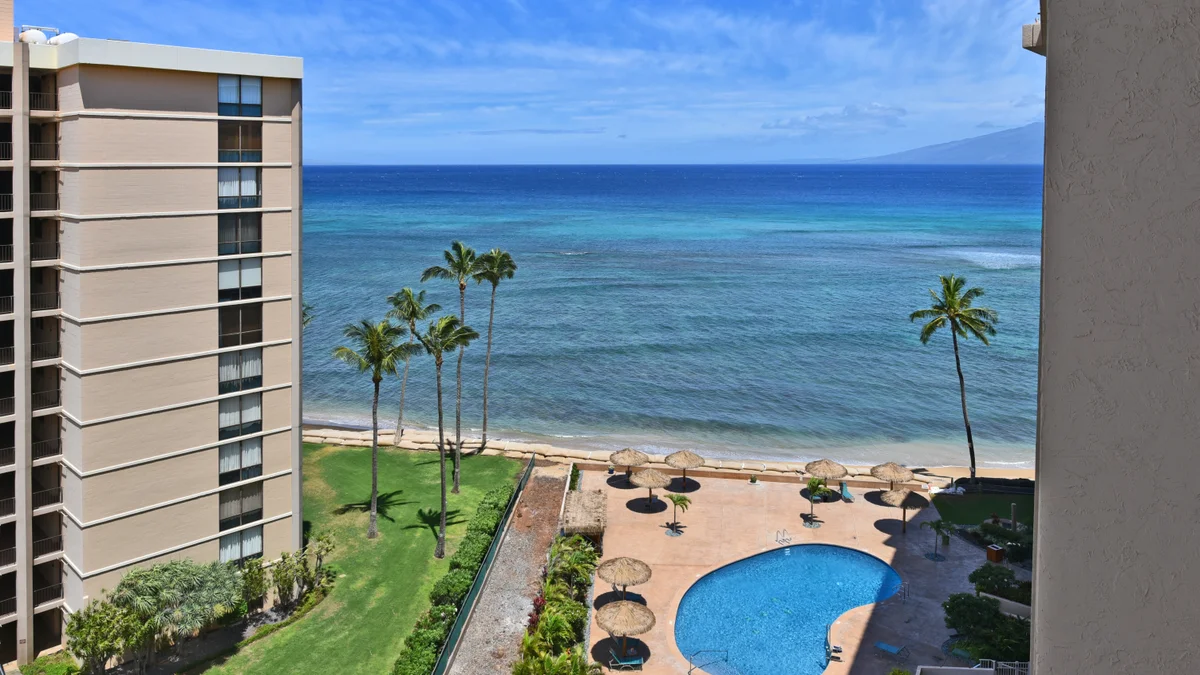 Royal Kahana 1020