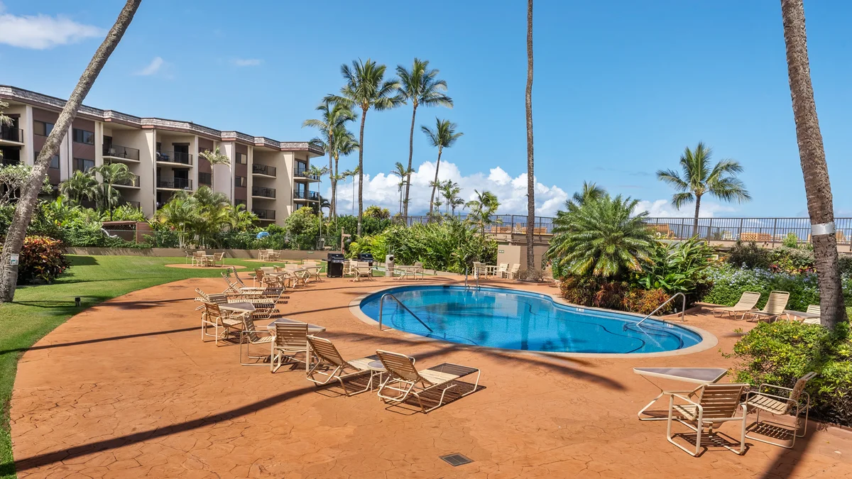 Hale Ono Loa 104