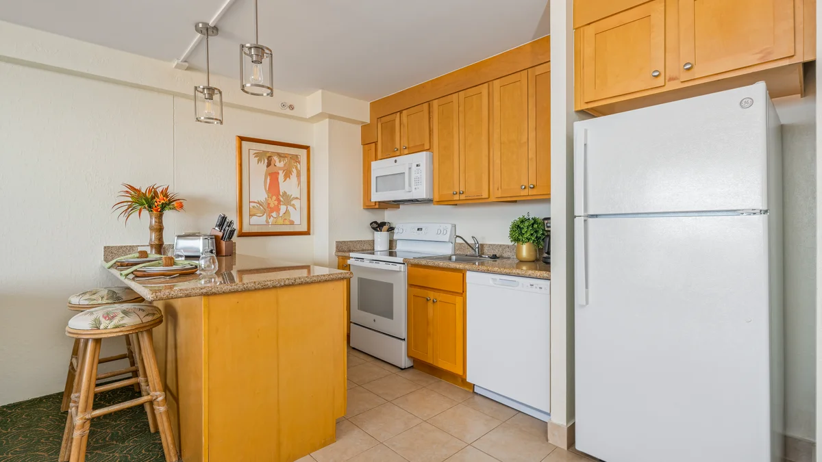 Kaanapali Shores 940