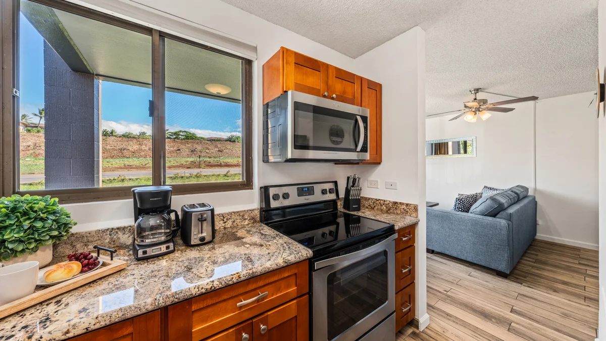 .Kahana Manor 318