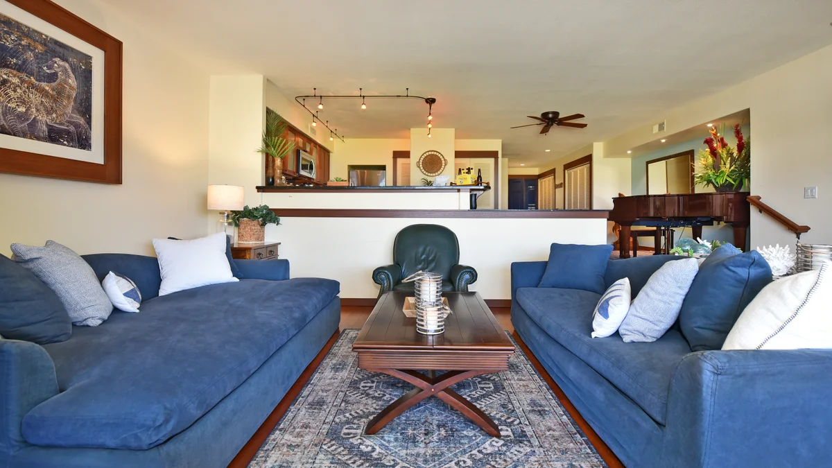Kaanapali Royal D302