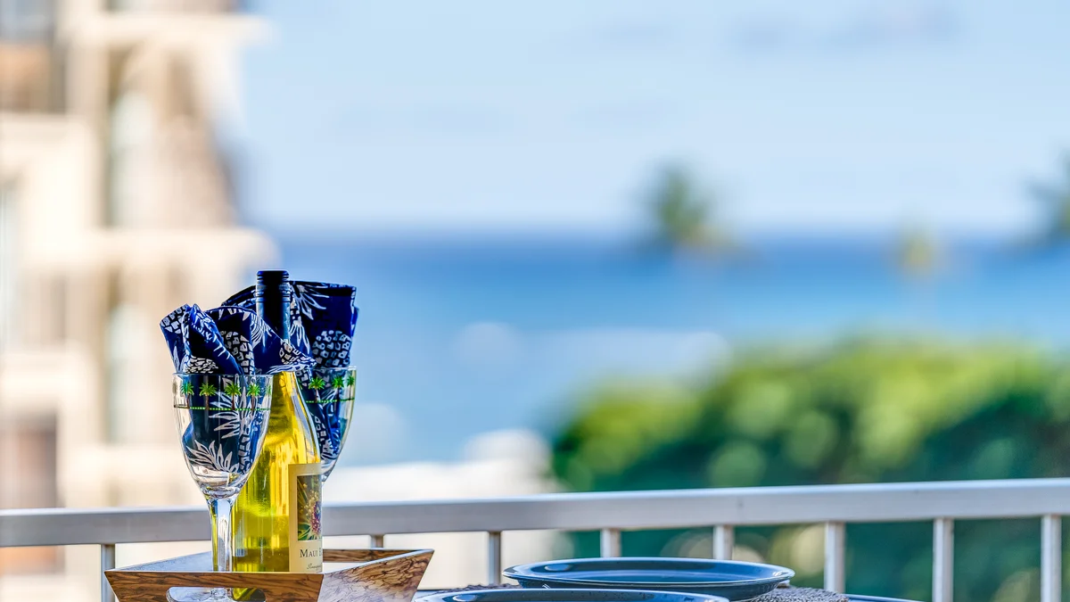 Royal Kahana 701