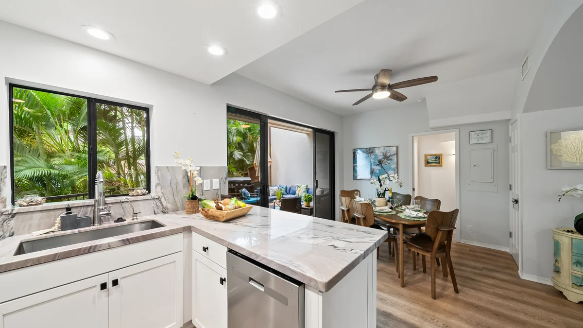 Residences at Napili Bay 1