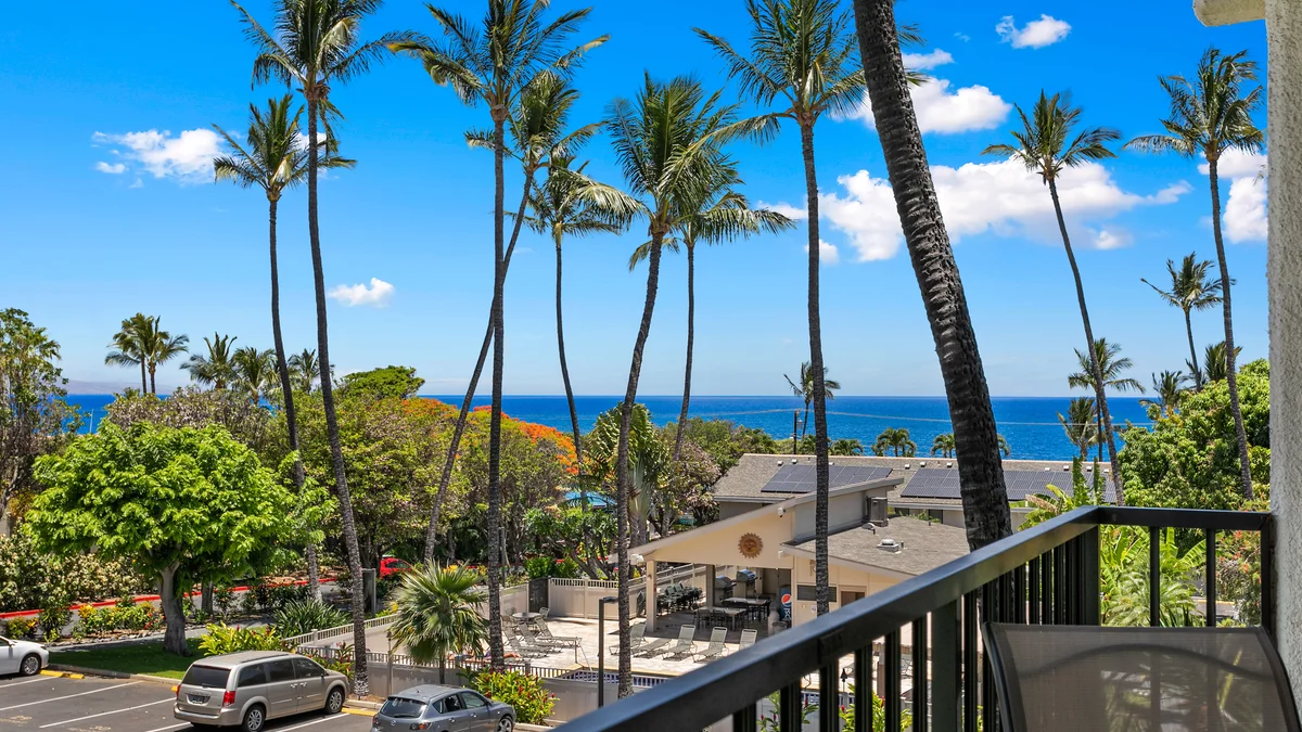 Kihei Akahi C302