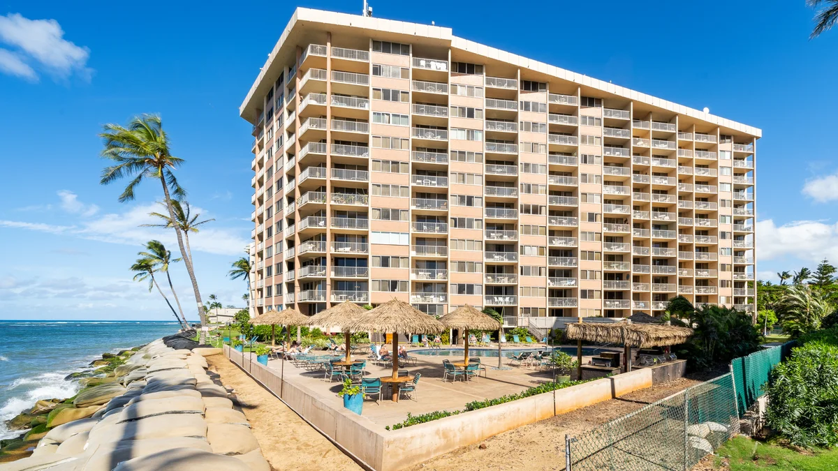 Royal Kahana 701