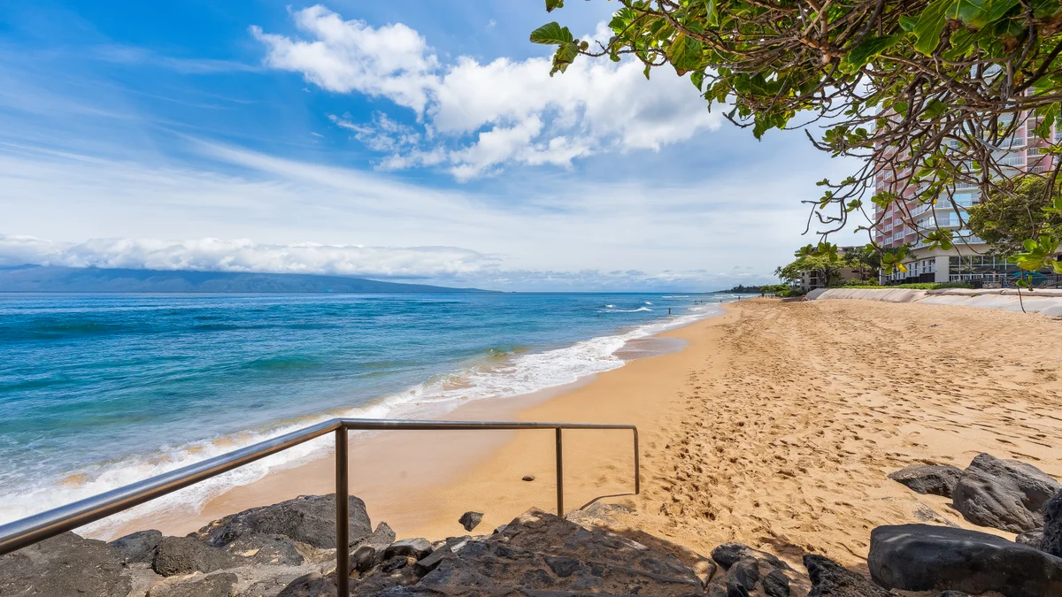 Maui Kai 903