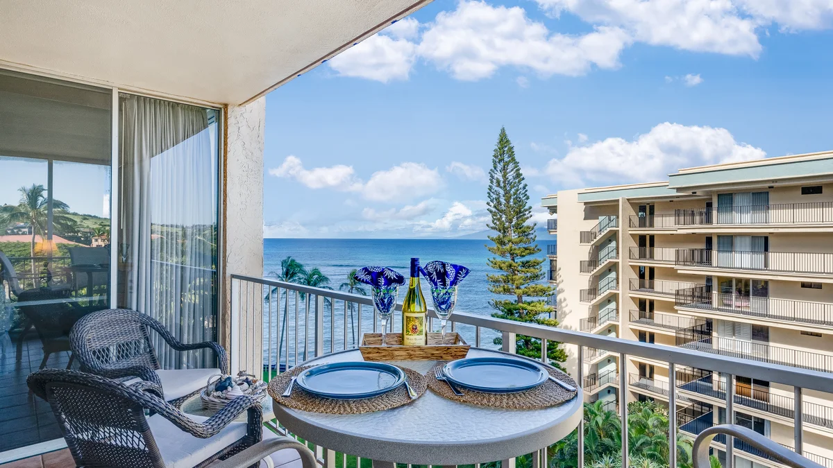 Royal Kahana 701