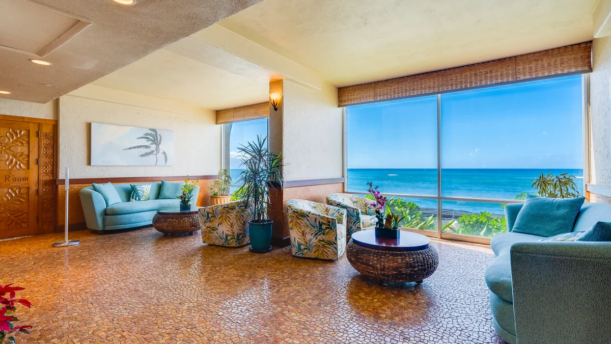 .Royal Kahana 1103