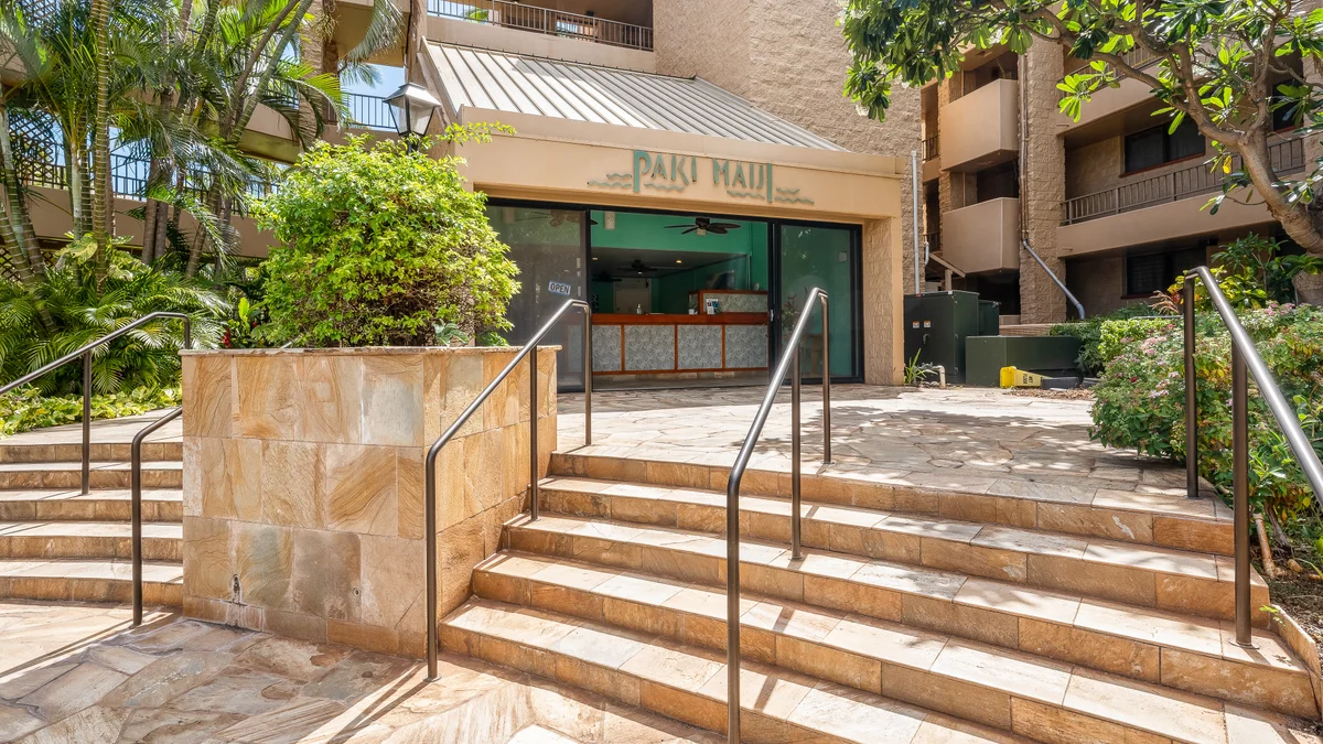 Paki Maui 217