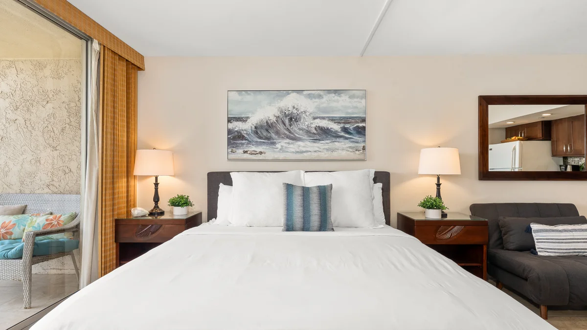 .Royal Kahana 1103