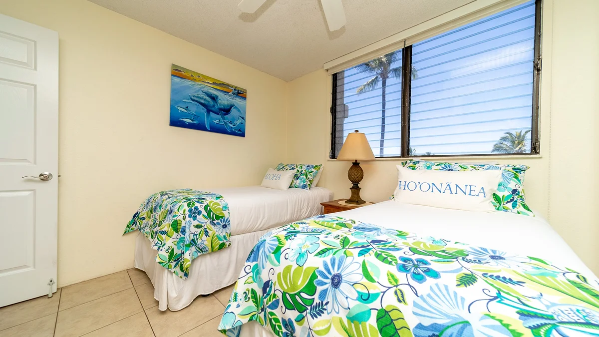 Kihei Akahi D402