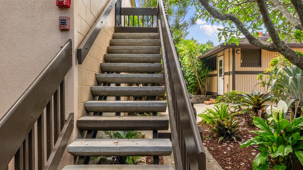 Napili Ridge G16