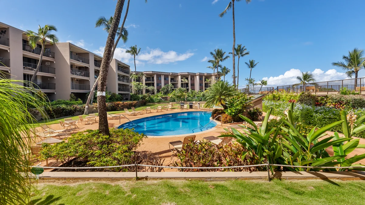 Hale Ono Loa 104