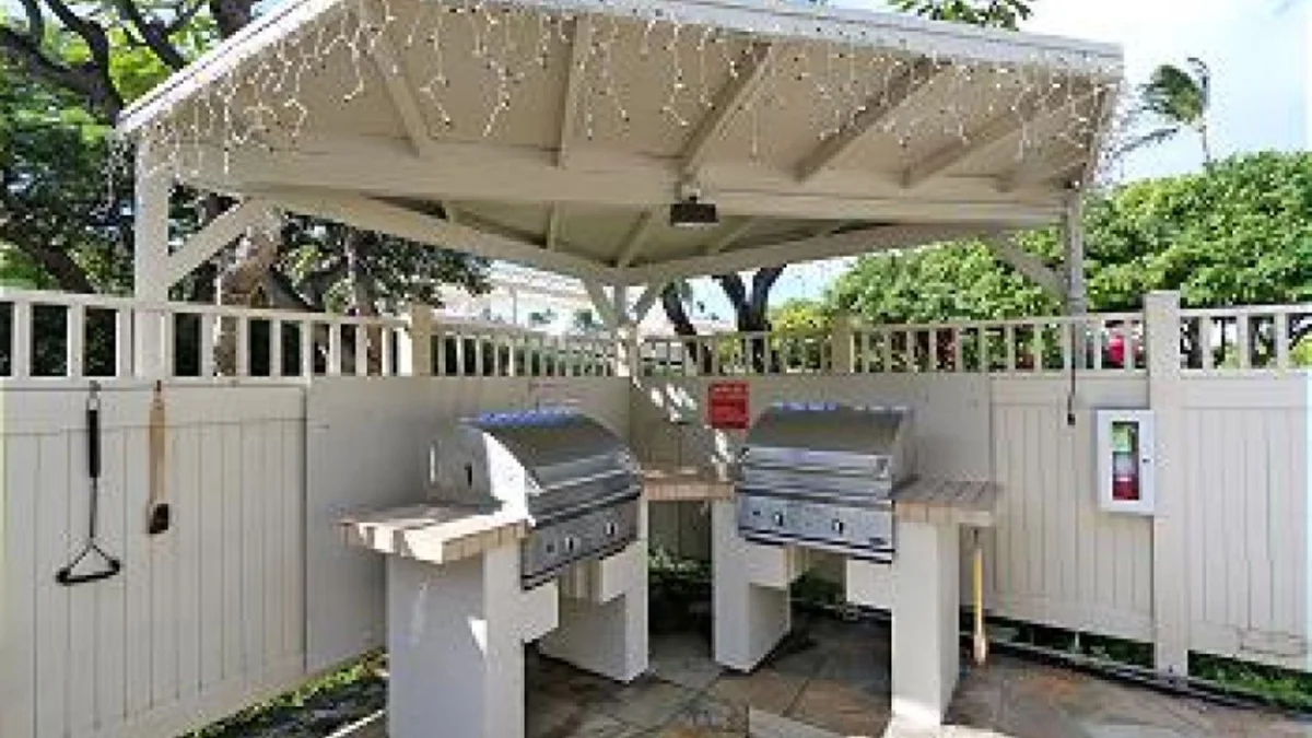 Kihei Akahi D402