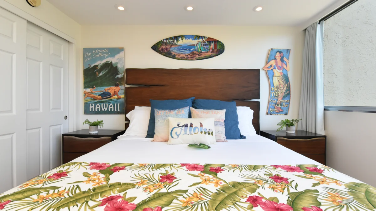Royal Kahana 301