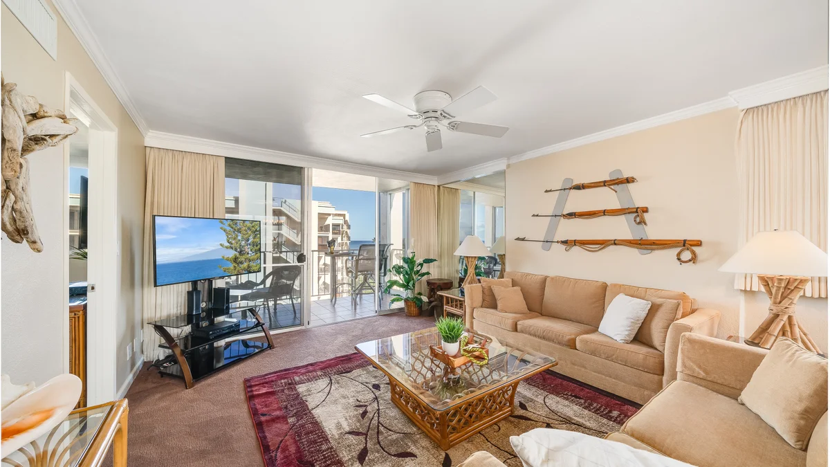 Royal Kahana 701